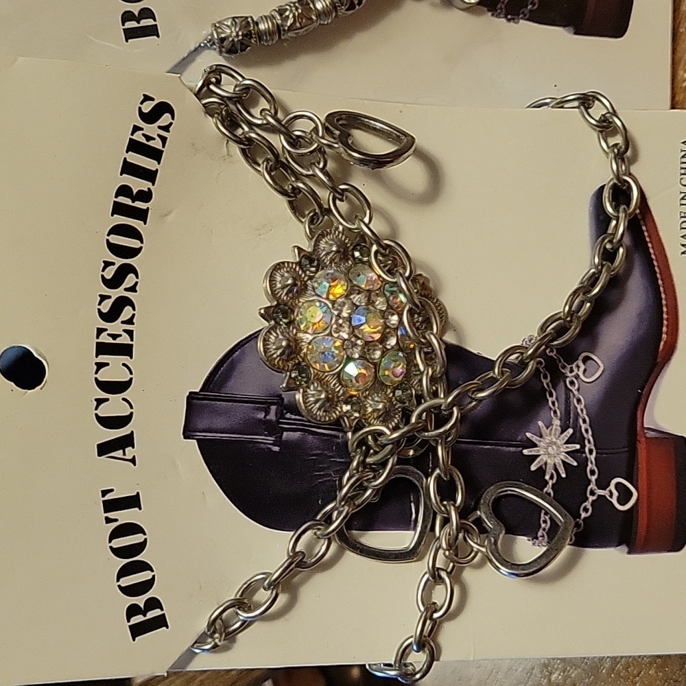 👢 Sassy Boot Charms - Picture 3 of 6